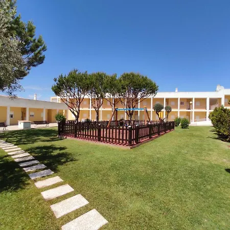 Abf62 Confortavel T2 A 2,5km Apartment Gale (Albufeira)